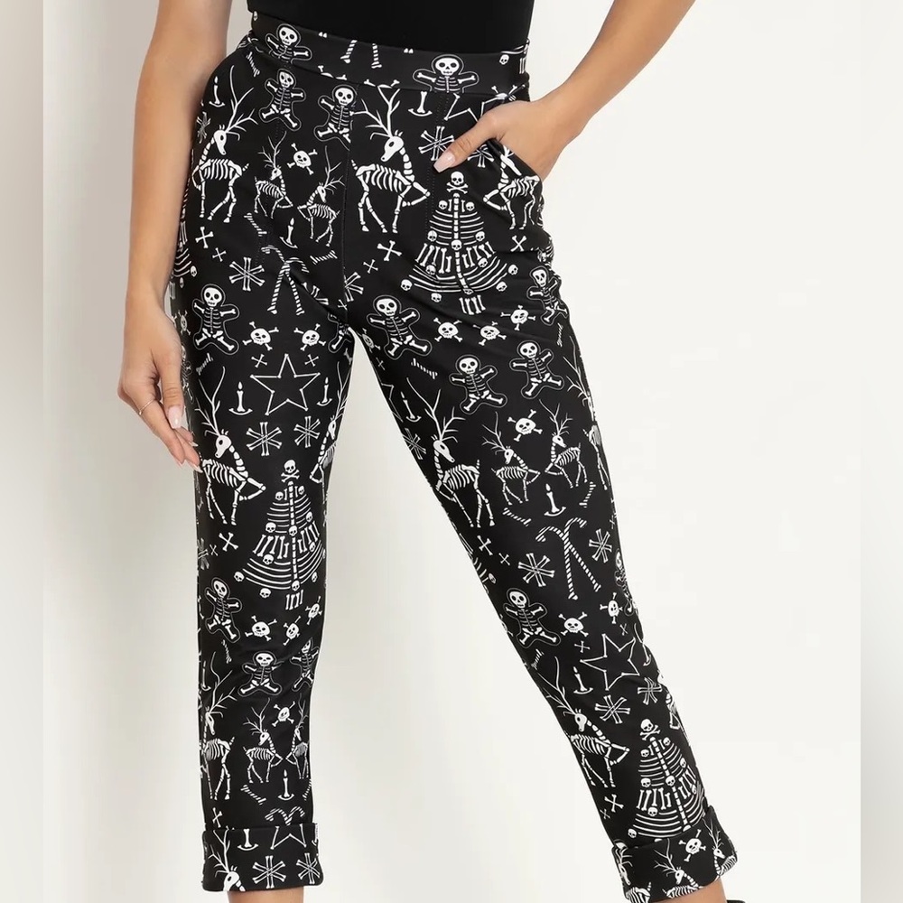 Blackmilk “JINGLE BONES CUFFED PANTS” Size Medium M NWT Xmas Holidays Creepmas